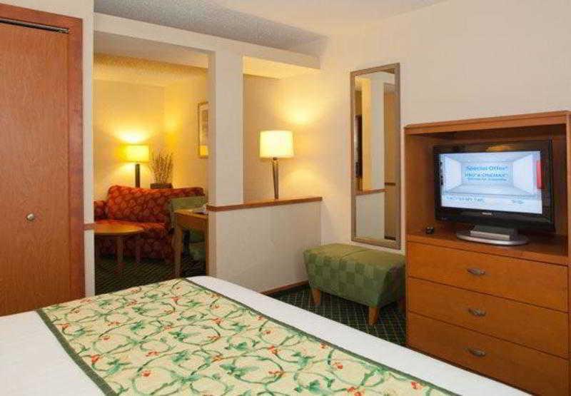 Fairfield Inn & Suites By Marriott Cleveland Streetsboro Bagian luar foto