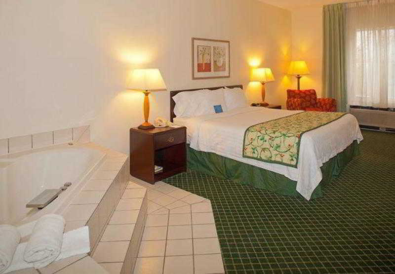 Fairfield Inn & Suites By Marriott Cleveland Streetsboro Bagian luar foto